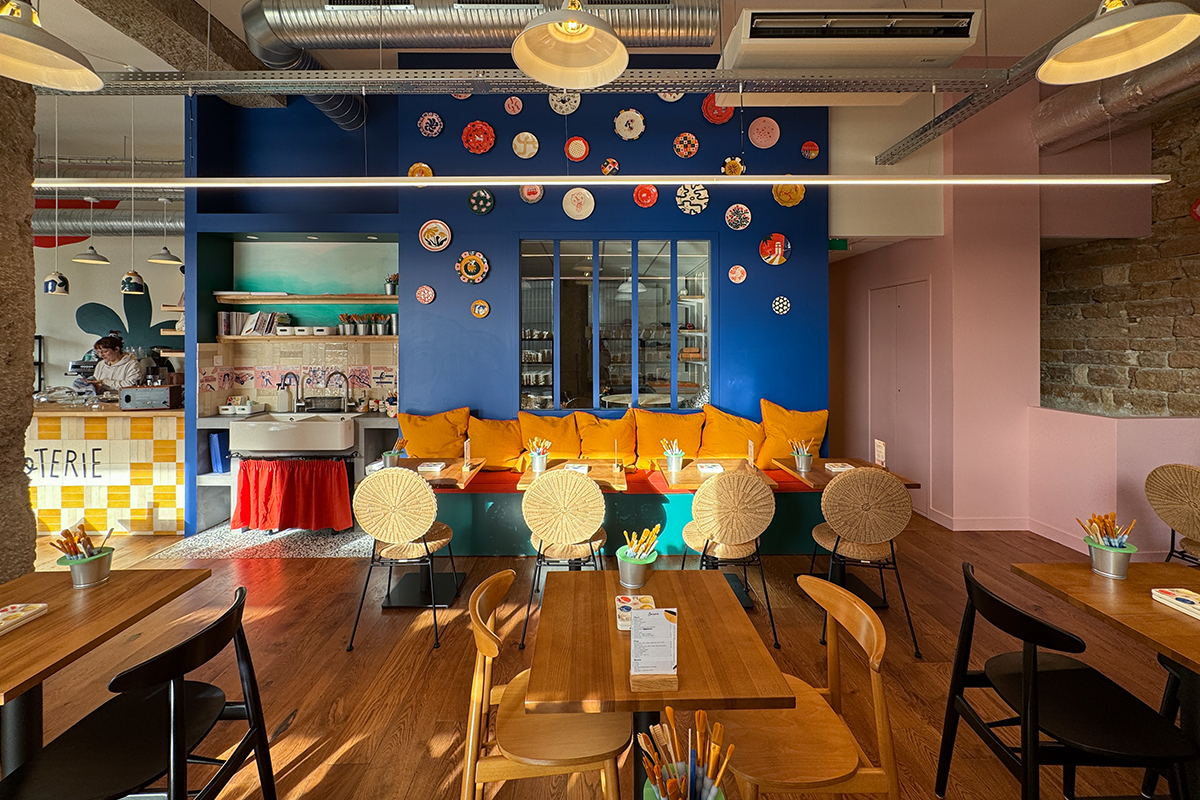 architecte-restructuration-renovation-cafe-fresque-AREA-Studio.jpg architecte-restructuration-renovation-cafe-fresque-AREA-Studio.jpg